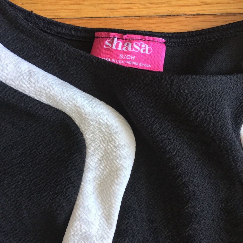 ❌SOLD❌ Cute Mini Dress / Bodycon SM - Picture 2 of 3